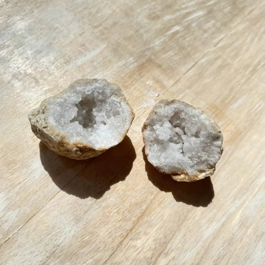 Mini géode en Cristal de Roche - 3 à 6 cm